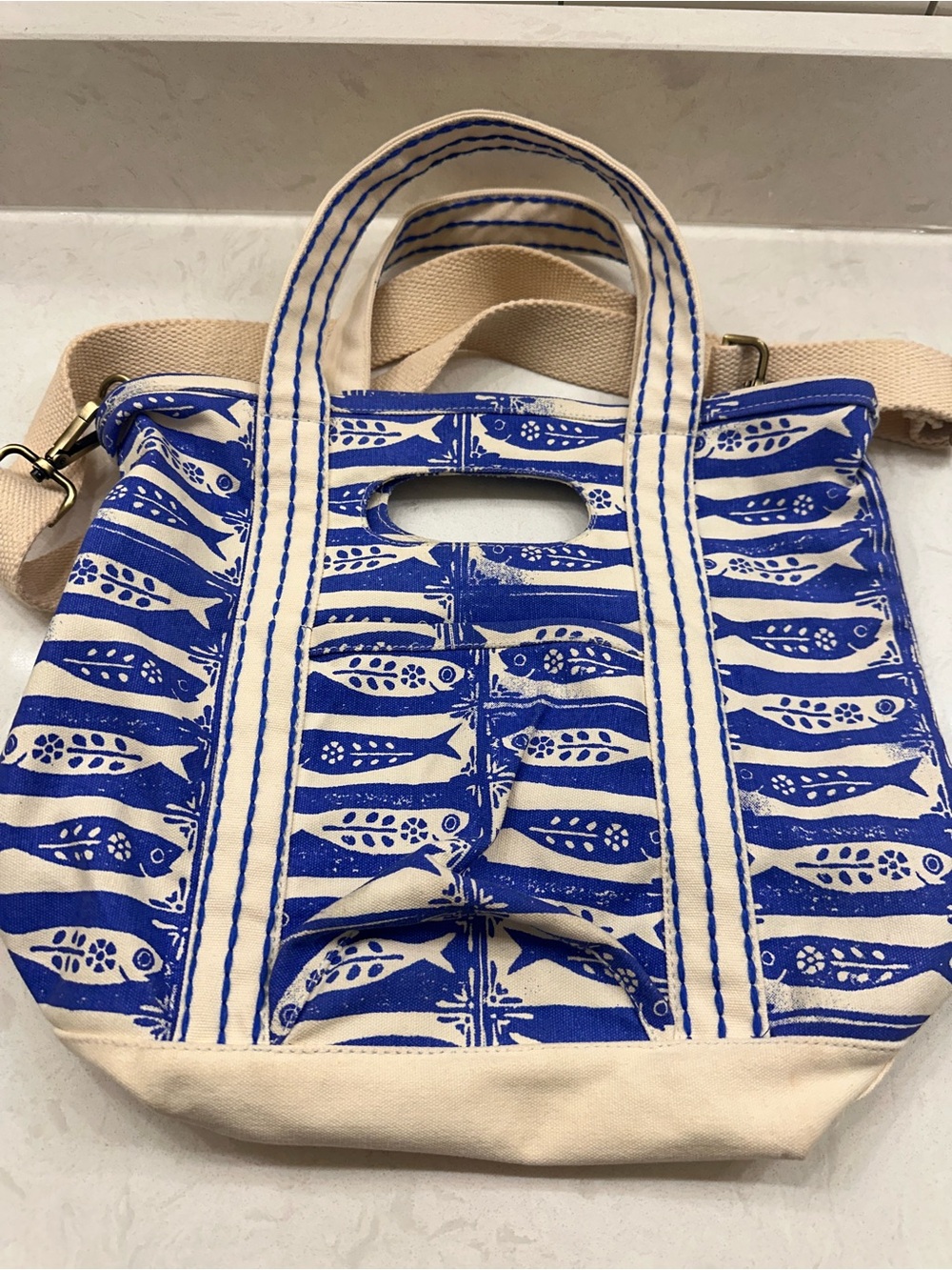 Free people mini caravan tote fish print sardine tile 🐟 - Picture 6 of 13